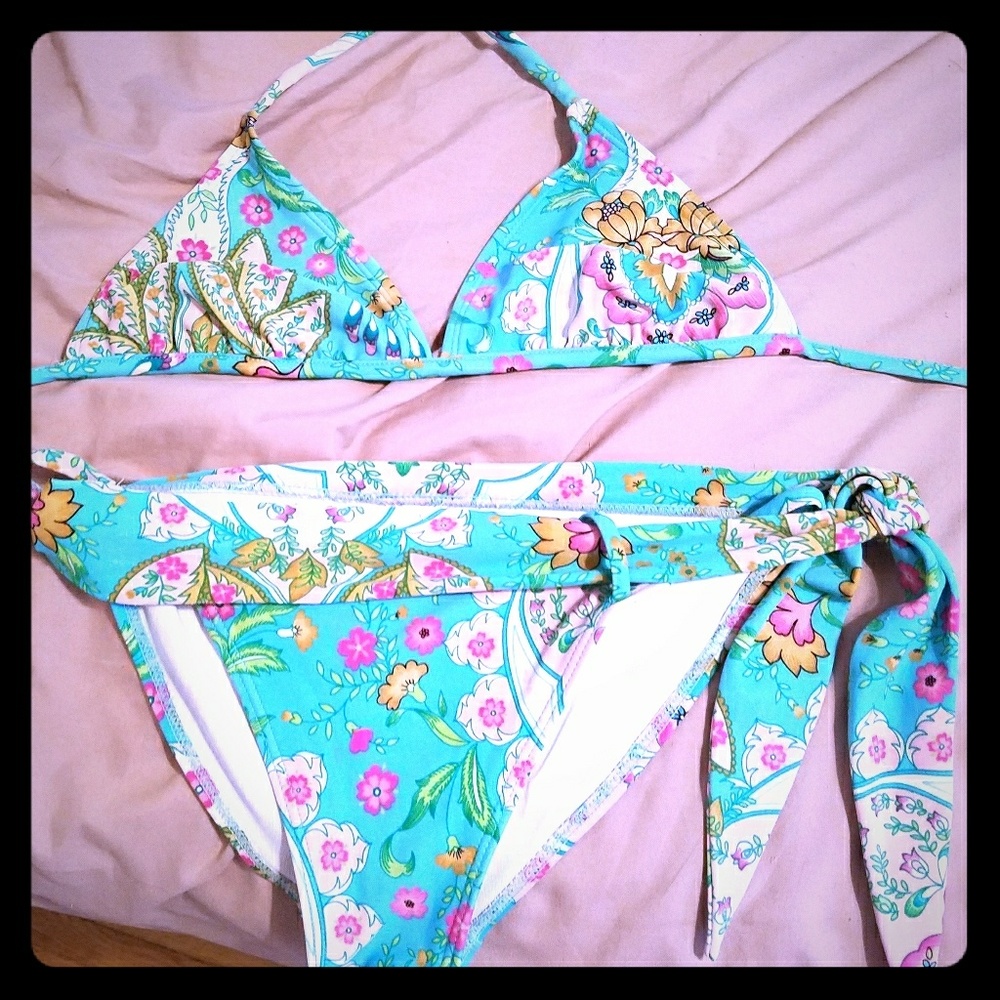 Bathing suit